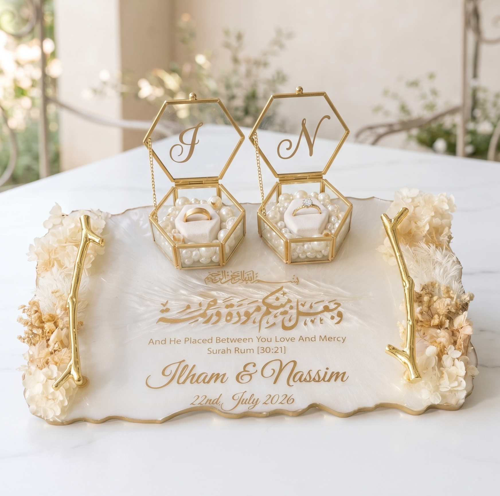 Royal Ring Platter with Dried flowers